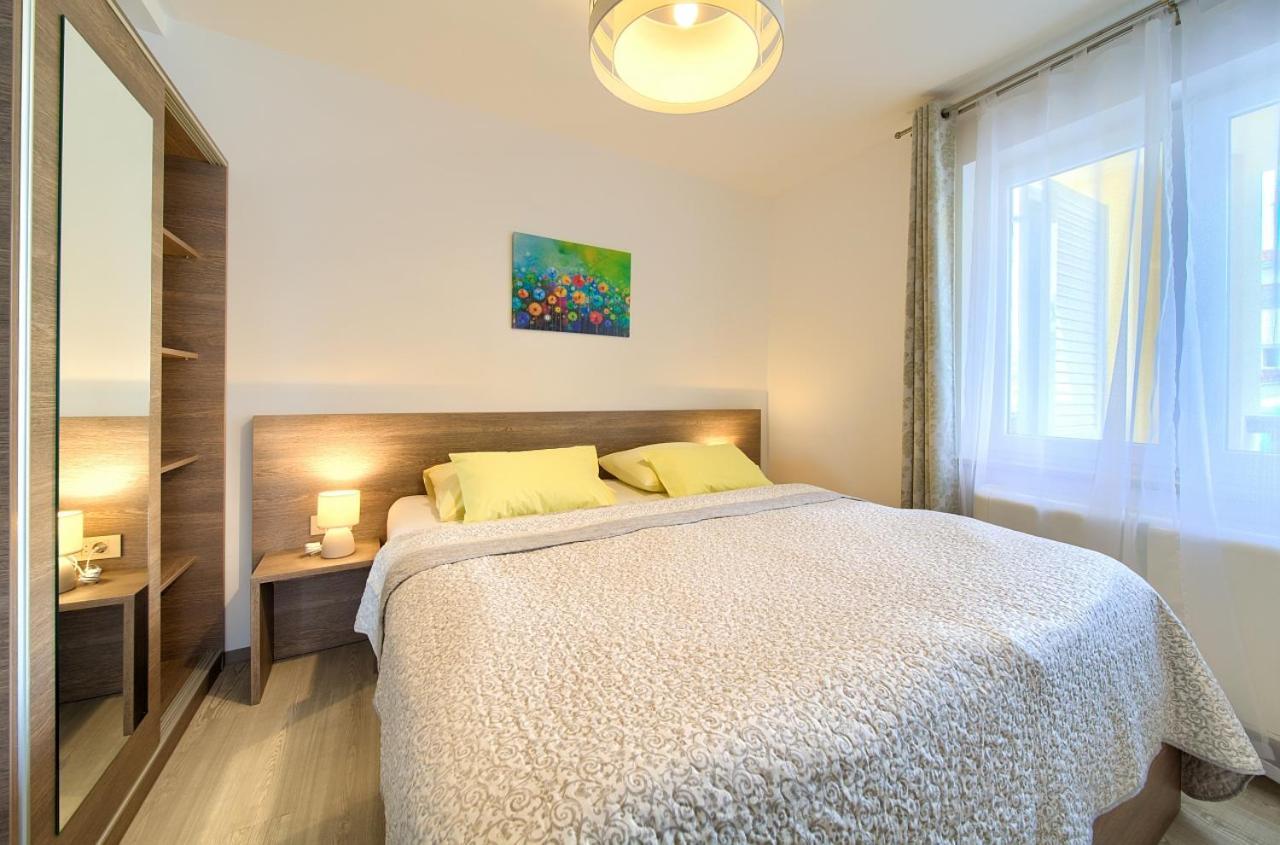 Apartmani Dal Malinska Ngoại thất bức ảnh