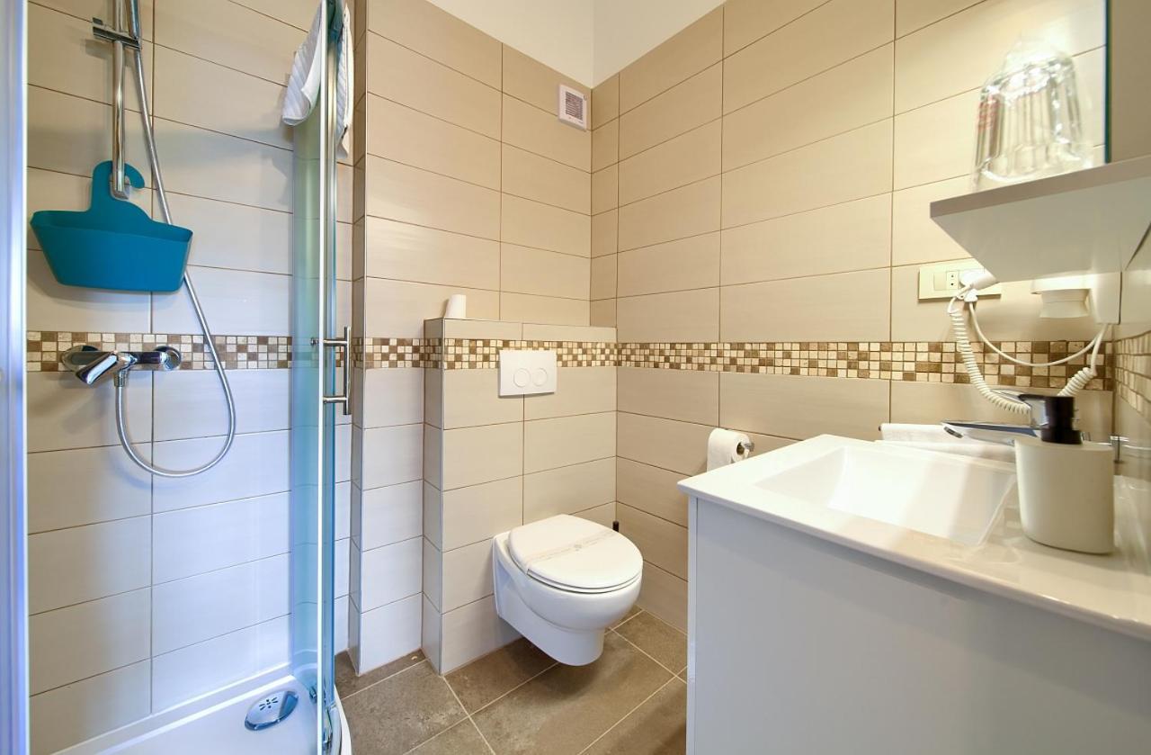 Apartmani Dal Malinska Ngoại thất bức ảnh