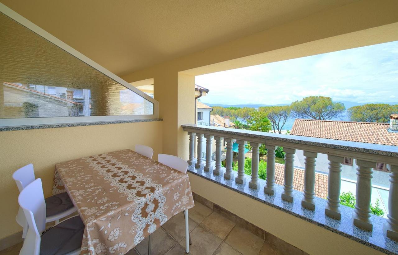 Apartmani Dal Malinska Ngoại thất bức ảnh